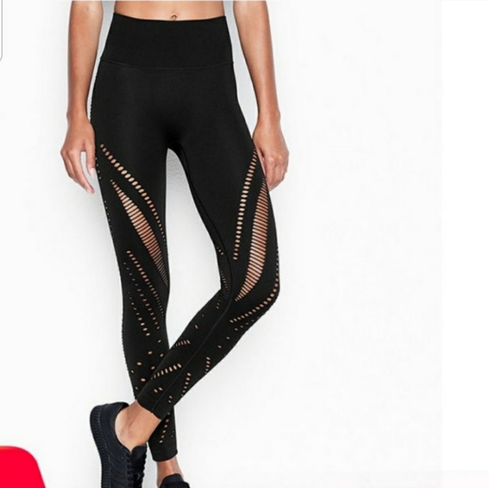 Victoria's Secret seamless cutout 7/8 tight